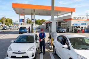 ガソリンスタンドでの接客業務